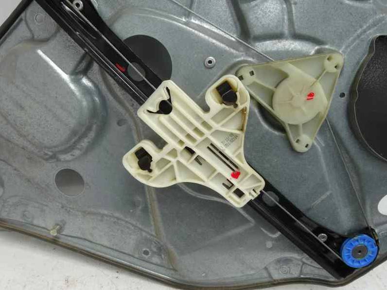 ELEVALUNAS TRASERO DERECHO VOLKSWAGEN POLO 2009 1.4 TDI (69 CV)