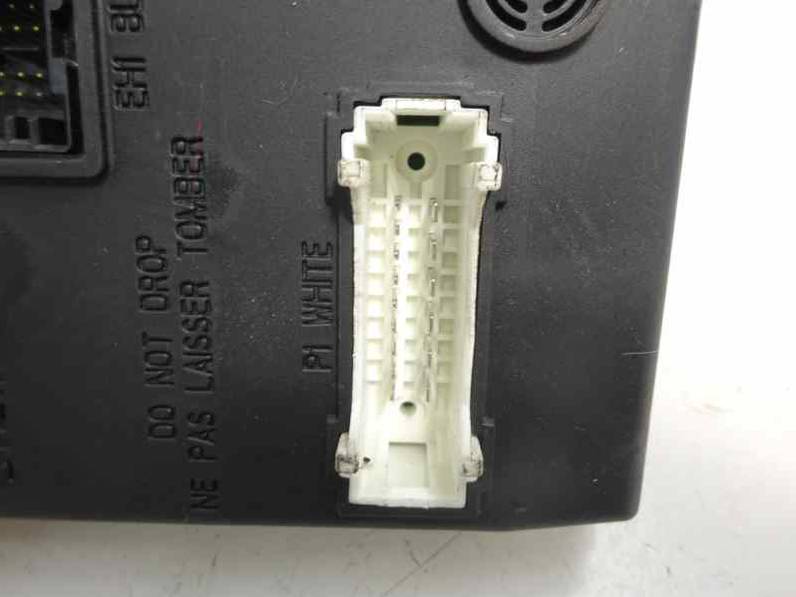 CAJA RELES FUSIBLES DACIA SANDERO 2009 1.5 DCI D (86 CV)