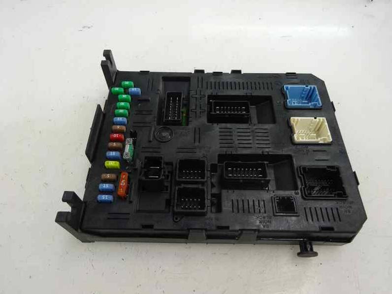 CAJA RELES FUSIBLES CITROEN C4 COUPE 2006 1.6 16V HDI FAP (109 CV)