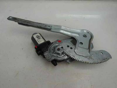 ELEVALUNAS TRASERO DERECHO NISSAN ALMERA 2004 1.5 16V (98 CV)