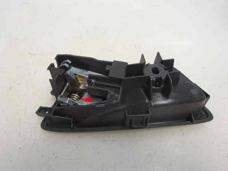 MANETA INTERIOR TRASERA IZQUIERDA FORD FIESTA 2013 1.5 TDCI (75 CV)