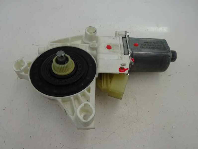 MOTOR ELEVALUNAS DELANTERO IZQUIERDO MERCEDES CLASE M 2008 3.0 CDI (190 CV)