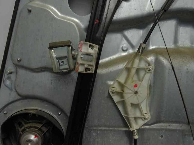 ELEVALUNAS DELANTERO IZQUIERDO MERCEDES CLASE M 2008 3.0 CDI (190 CV)