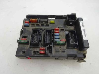 CAJA RELES FUSIBLES PEUGEOT 307 BERLINA 2005 1.6 HDI (109 CV)