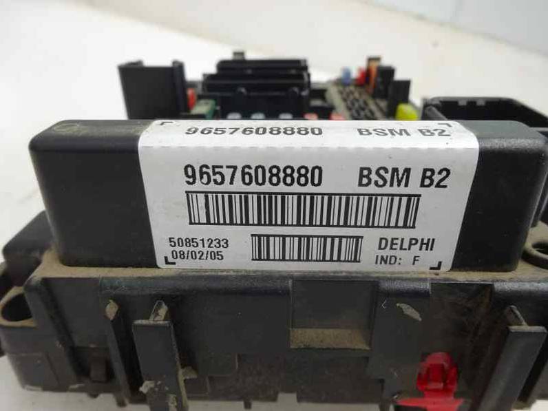 CAJA RELES FUSIBLES PEUGEOT 307 BERLINA 2005 1.6 HDI (109 CV)