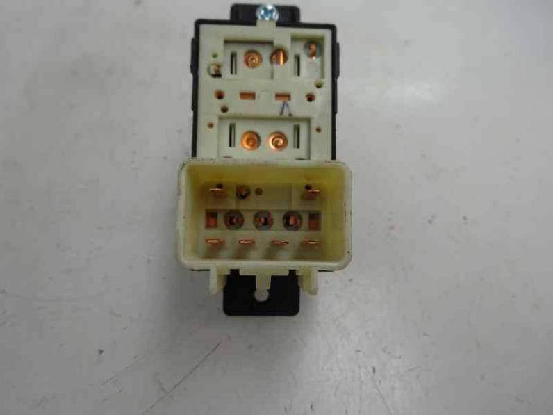 MANDO ELEVALUNAS TRASERO IZQUIERDO CHEVROLET CAPTIVA 2013 2.2 D (163 CV)