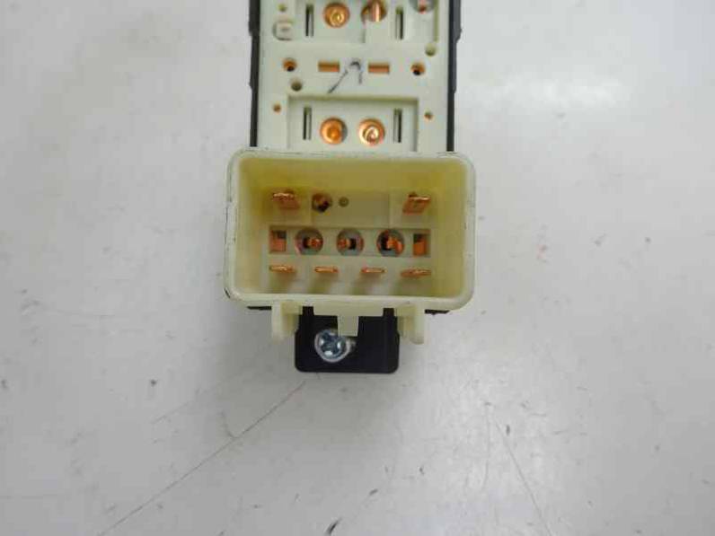 MANDO ELEVALUNAS TRASERO DERECHO CHEVROLET CAPTIVA 2013 2.2 D (163 CV)