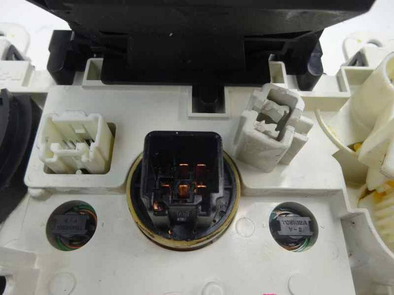 MANDO CALEFACCION AIRE ACONDICIONADO MAZDA 2 LIM 2009 1.3 16V (75 CV)