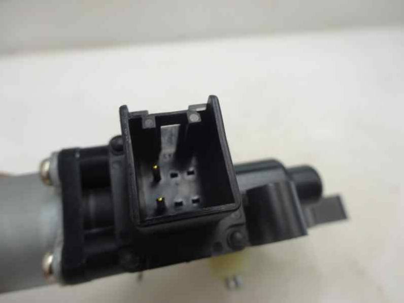 MOTOR ELEVALUNAS TRASERO DERECHO MAZDA 2 LIM 2009 1.3 16V (75 CV)