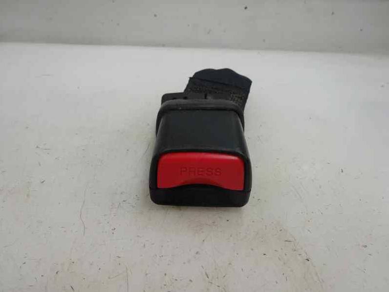 CINTURON SEGURIDAD TRASERO DERECHO MAZDA 2 LIM 2009 1.3 16V (75 CV)