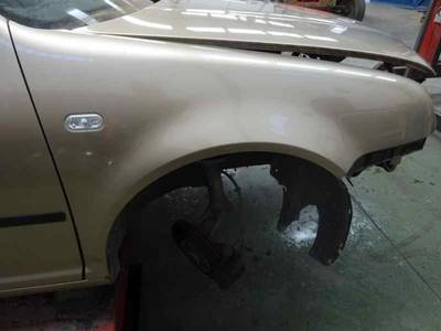 ALETA DELANTERA DERECHA VOLKSWAGEN BORA BERLINA 2003 1.6 16V (105 CV)