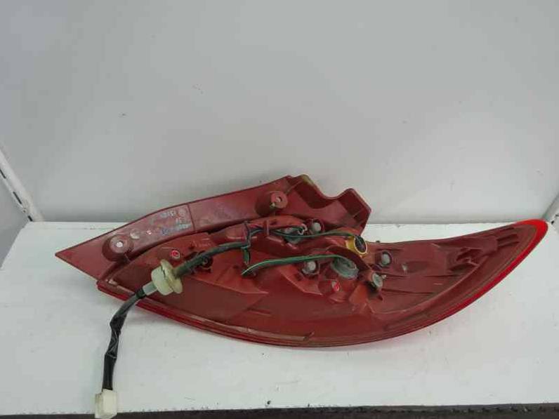 PILOTO TRASERO IZQUIERDO MAZDA 2 LIM 2009 1.3 16V (75 CV)