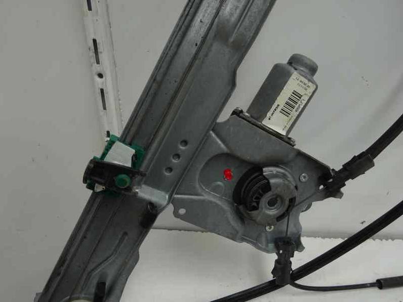 ELEVALUNAS DELANTERO DERECHO RENAULT CLIO III 2012 1.5 DCI D (75 CV)