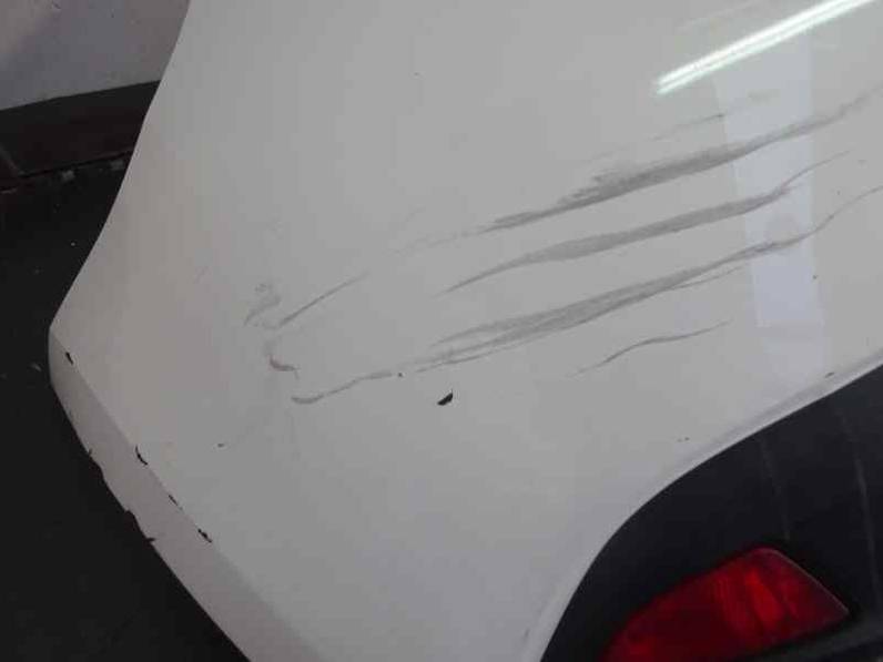 PARAGOLPES TRASERO MAZDA 2 LIM 2009 1.3 16V (75 CV)