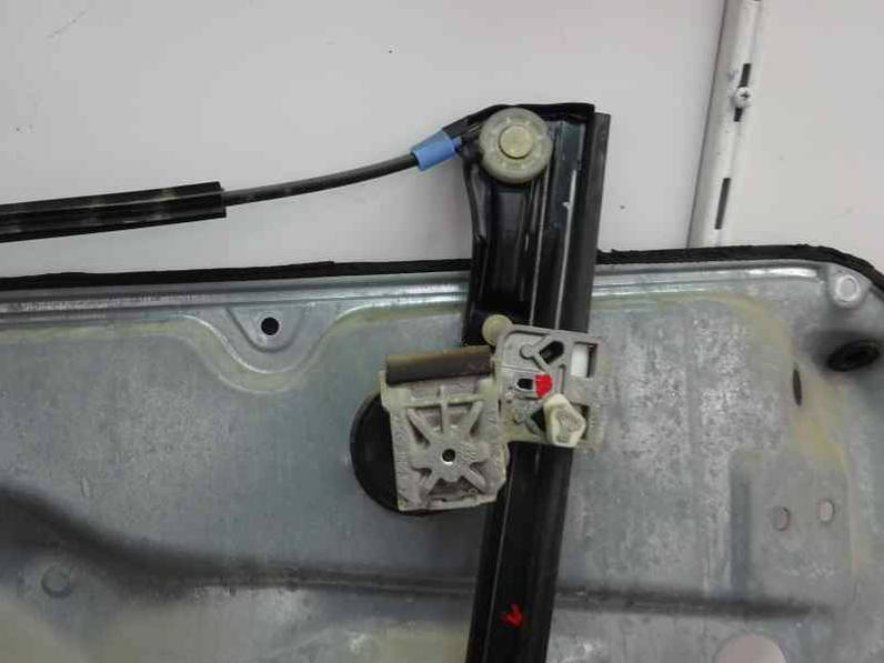 ELEVALUNAS DELANTERO IZQUIERDO VOLKSWAGEN GOLF IV BERLINA 2002 1.9 TDI (110 CV)