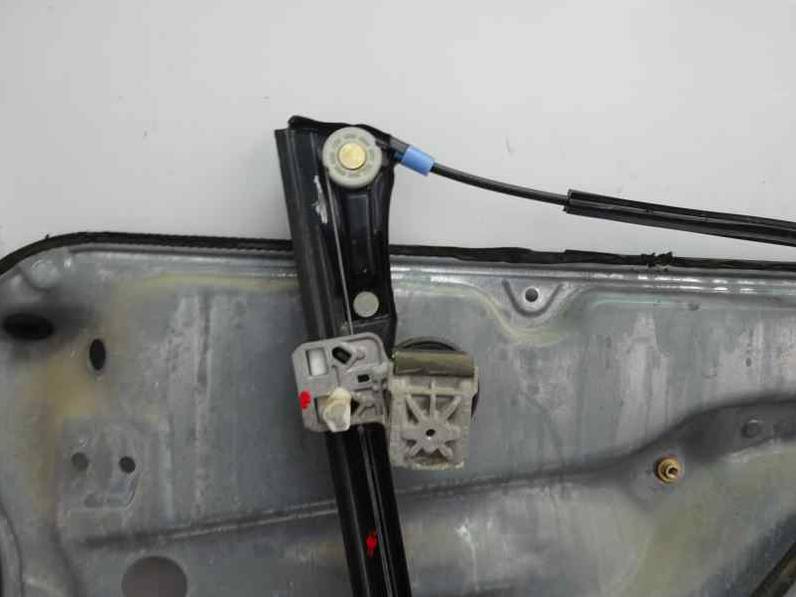 ELEVALUNAS DELANTERO DERECHO VOLKSWAGEN GOLF IV BERLINA 2002 1.9 TDI (110 CV)