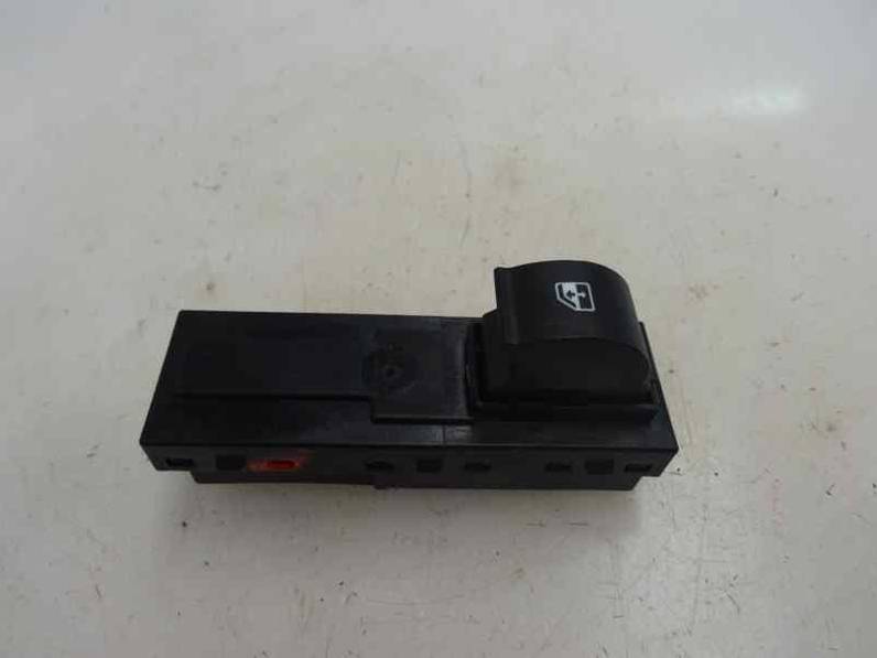 MANDO ELEVALUNAS TRASERO DERECHO FIAT TIPO II SEDAN 2020 1.3 16V M-JET (95 CV)