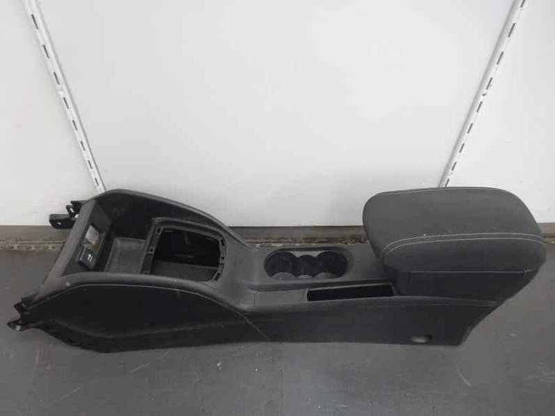 JUEGO ASIENTOS COMPLETO FIAT TIPO II SEDAN 2020 1.3 16V M-JET (95 CV)