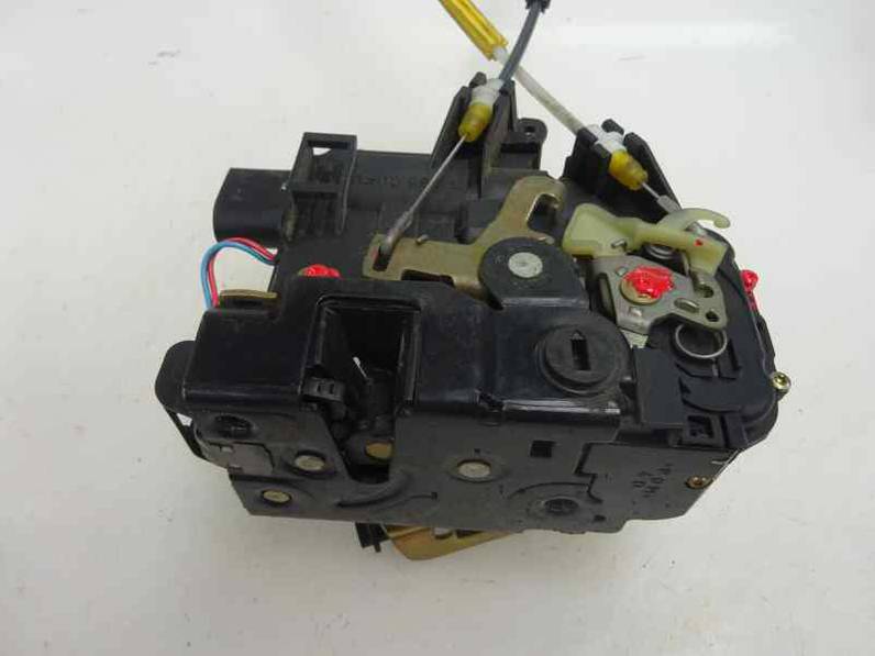 CERRADURA PUERTA TRASERA DERECHA AUDI A6 BERLINA 1999 1.8 20V TURBO (150 CV)