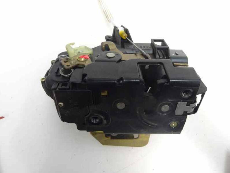 CERRADURA PUERTA DELANTERA IZQUIERDA AUDI A6 BERLINA 1999 1.8 20V TURBO (150 CV)