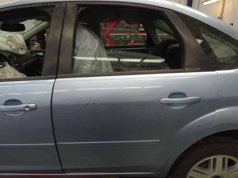 PUERTA TRASERA IZQUIERDA FORD FOCUS BERLINA 2005 1.6 TDCI (109 CV)