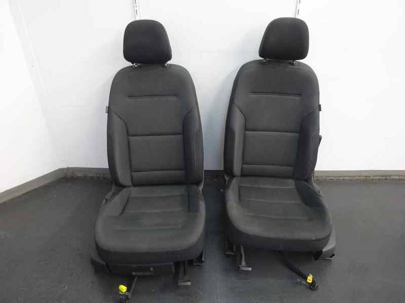 JUEGO ASIENTOS COMPLETO VOLKSWAGEN GOLF VII LIM 2016 1.4 16V TSI (125 CV)