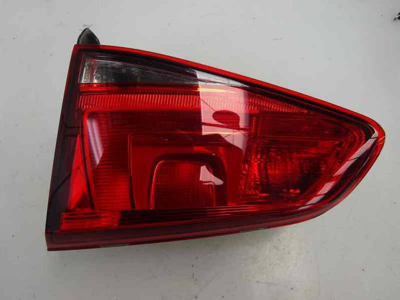 PILOTO TRASERO DERECHO VOLKSWAGEN GOLF VII LIM 2016 1.4 16V TSI (125 CV)