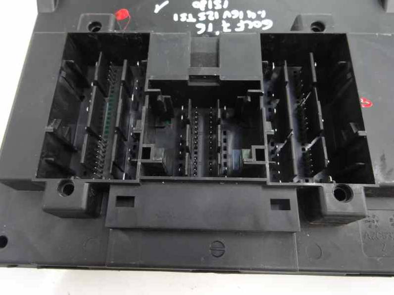 CAJA RELES FUSIBLES VOLKSWAGEN GOLF VII LIM 2016 1.4 16V TSI (125 CV)