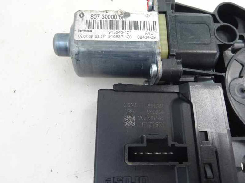 MOTOR ELEVALUNAS DELANTERO DERECHO RENAULT MEGANE III COUPE 2009 1.5 DCI D (106 CV)