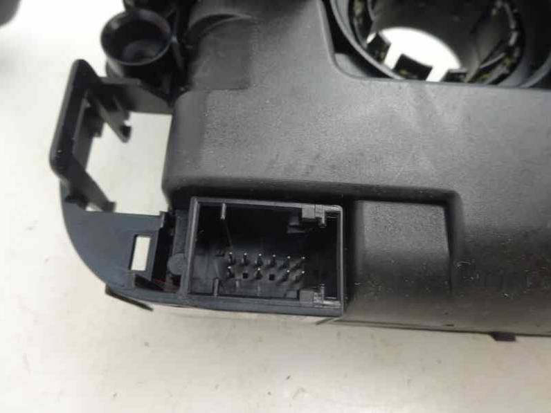 MANDO MULTIFUNCION BMW SERIE 1 BERLINA 2008 2.0 TURBODIESEL (143 CV)