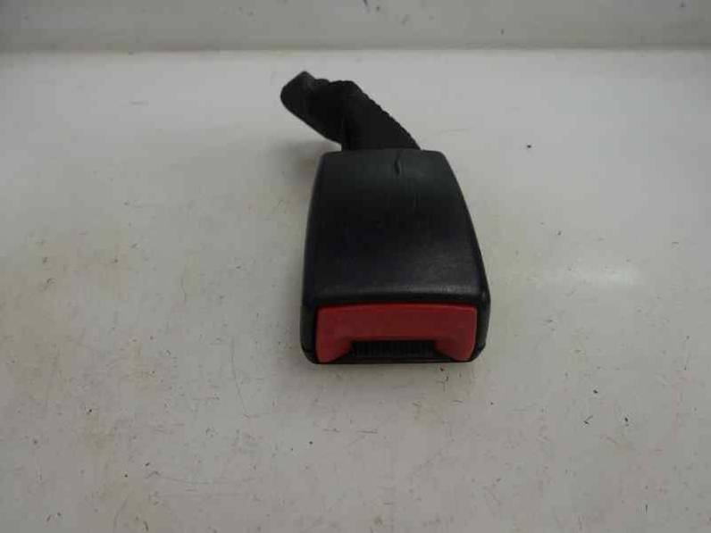 CINTURON SEGURIDAD TRASERO IZQUIERDO BMW SERIE 1 BERLINA 2008 2.0 TURBODIESEL (143 CV)