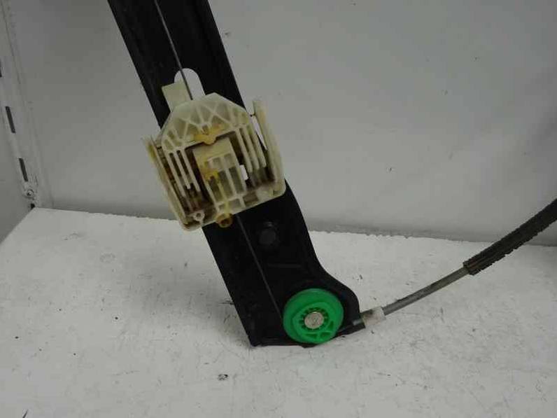 ELEVALUNAS DELANTERO DERECHO BMW SERIE 1 BERLINA 2008 2.0 TURBODIESEL (143 CV)