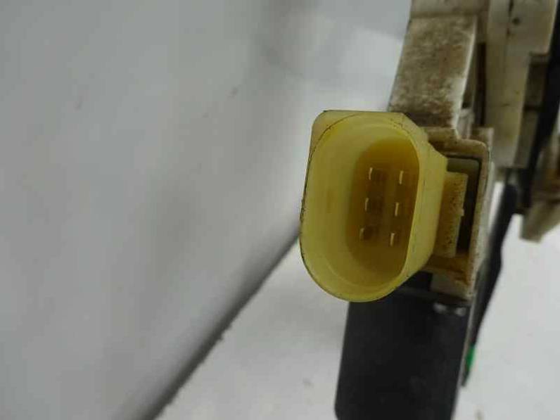 ELEVALUNAS DELANTERO IZQUIERDO BMW SERIE 1 BERLINA 2008 2.0 TURBODIESEL (143 CV)