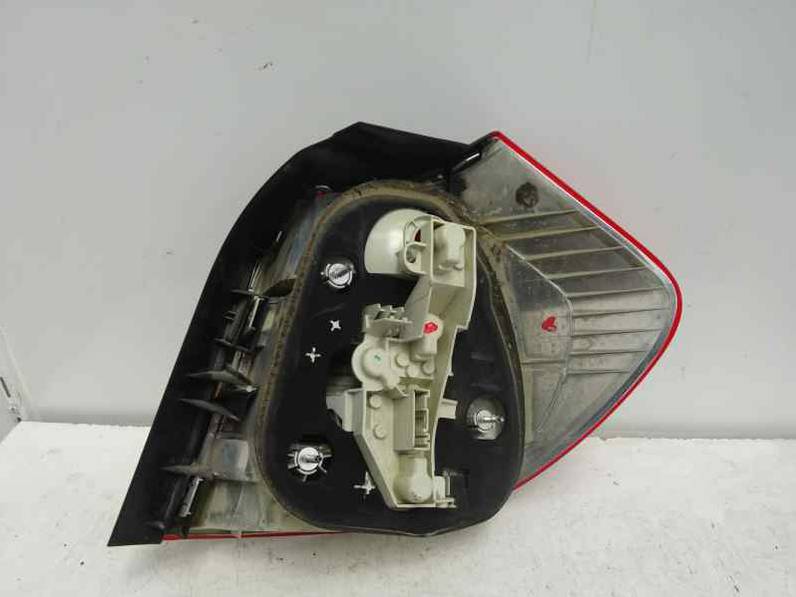 PILOTO TRASERO IZQUIERDO BMW SERIE 1 BERLINA 2008 2.0 TURBODIESEL (143 CV)