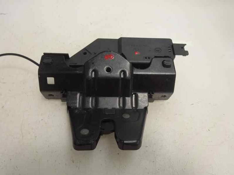 CERRADURA MALETERO PORTON BMW SERIE 1 BERLINA 2008 2.0 TURBODIESEL (143 CV)