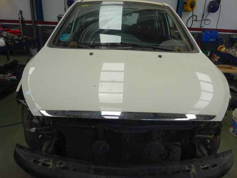 CAPOT TATA VISTA 2013 1368 (75 CV)