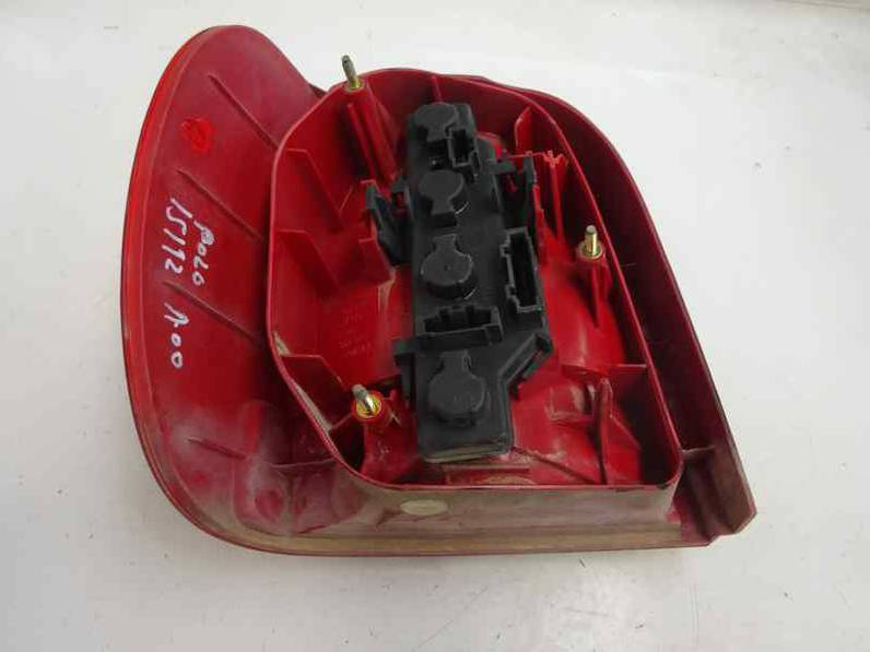 PILOTO TRASERO DERECHO VOLKSWAGEN POLO BERLINA 2000 1.4 (60 CV)