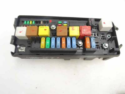CAJA RELES FUSIBLES OPEL VECTRA C BERLINA 2006 1.9 CDTI (120 CV)