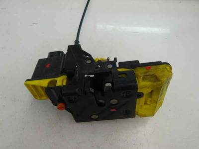 CERRADURA PUERTA TRASERA DERECHA VOLVO V70 FAMILIAR 2003 2.4 D (131 CV)