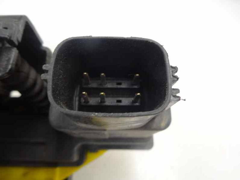 CERRADURA PUERTA TRASERA DERECHA VOLVO V70 FAMILIAR 2003 2.4 D (131 CV)