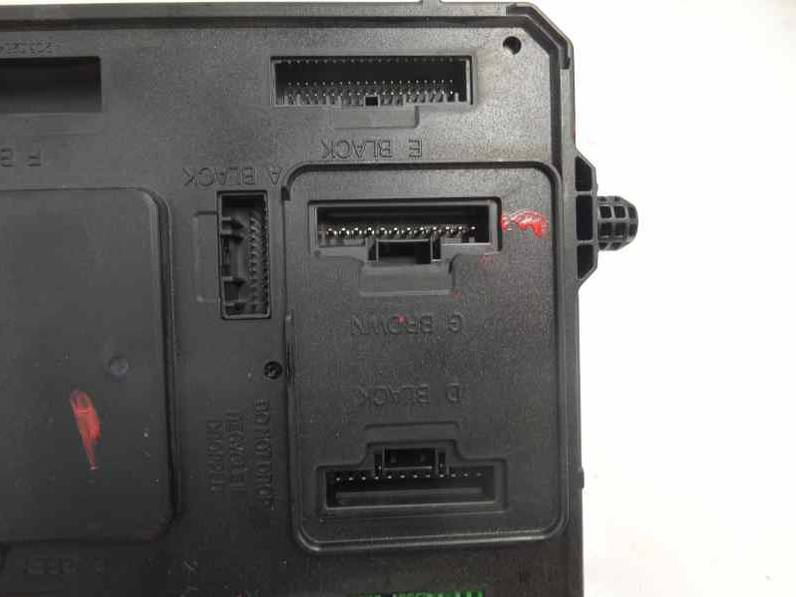 CAJA RELES FUSIBLES RENAULT MEGANE III BERLINA 5 P 2011 1.5 DCI D FAP (110 CV)