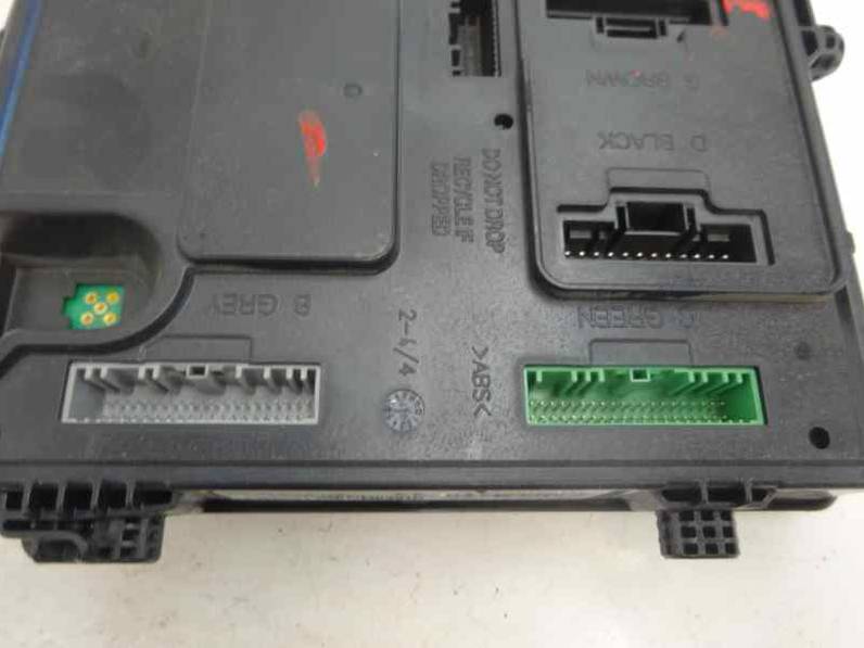 CAJA RELES FUSIBLES RENAULT MEGANE III BERLINA 5 P 2011 1.5 DCI D FAP (110 CV)