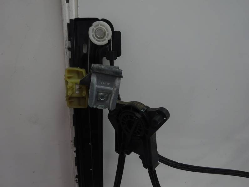 ELEVALUNAS DELANTERO DERECHO SEAT IBIZA SC 2010 1.6 TDI (90 CV)