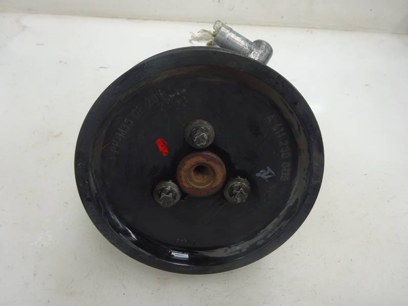 BOMBA DIRECCION MERCEDES CLASE C FAMILIAR 2002 2.7 CDI 20V (170 CV)