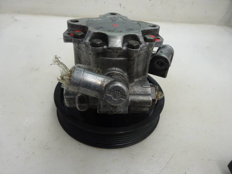 BOMBA DIRECCION MERCEDES CLASE C FAMILIAR 2002 2.7 CDI 20V (170 CV)