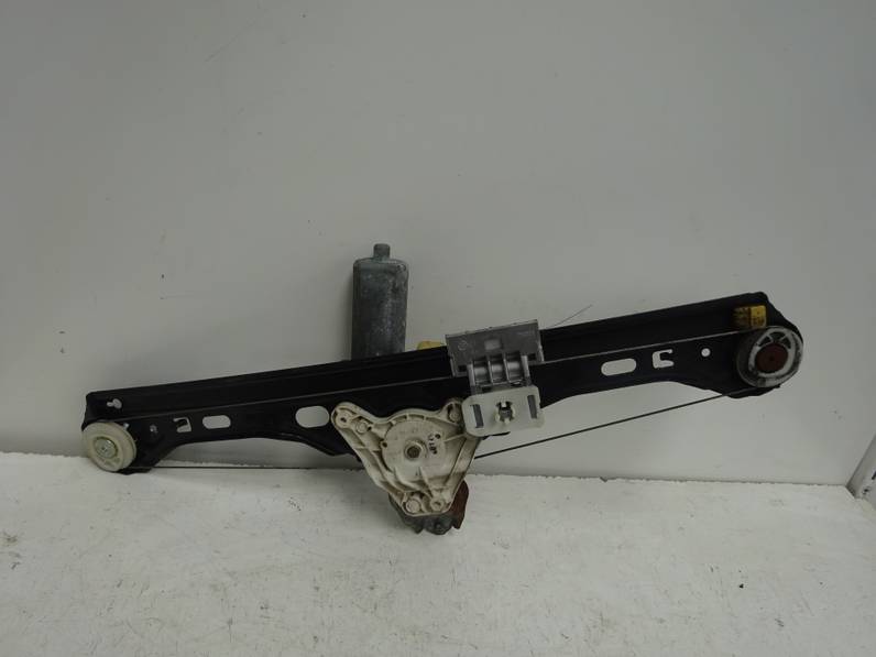 ELEVALUNAS TRASERO IZQUIERDO MERCEDES CLASE C FAMILIAR 2002 2.7 CDI 20V (170 CV)