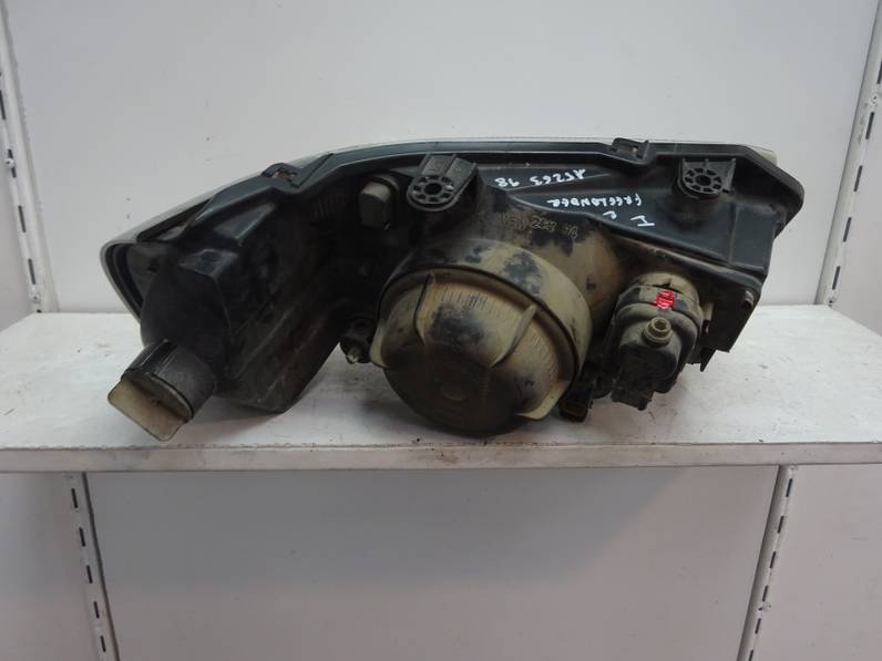 FARO IZQUIERDO LAND ROVER FREELANDER 1998 2.0 TURBODIESEL (98 CV)