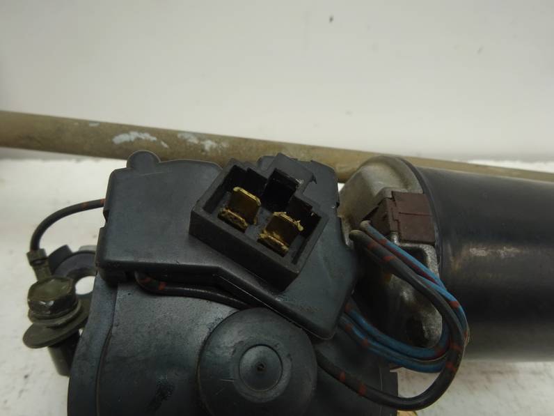 MOTOR LIMPIA DELANTERO MITSUBISHI MONTERO 1997 2.8 TURBODIESEL (125 CV)