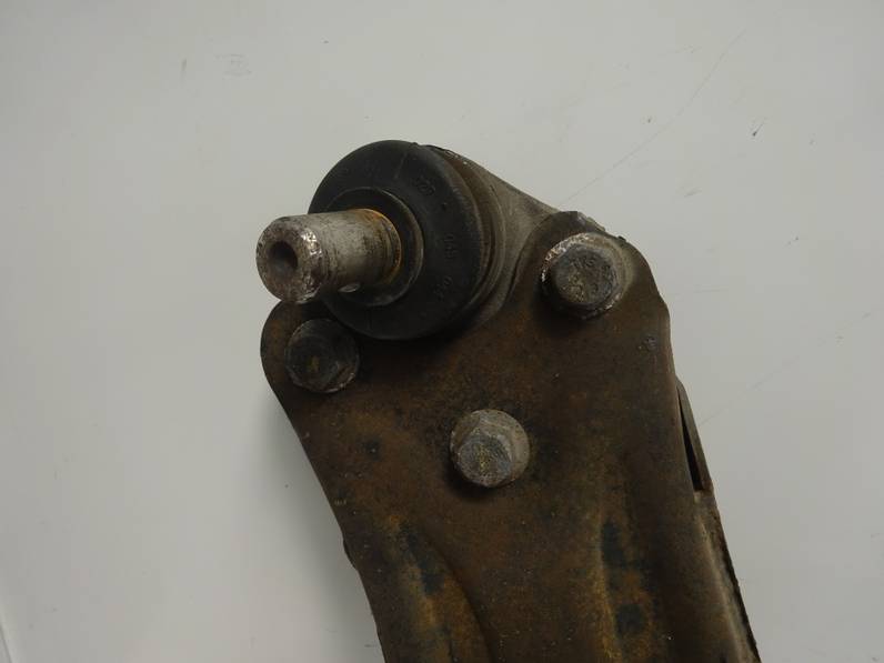 BRAZO SUSPENSION INFERIOR DELANTERO DERECHO TATA VISTA 2013 1368 (75 CV)