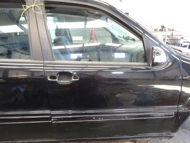 PUERTA DELANTERA DERECHA MERCEDES CLASE M 2005 2.7 CDI 20V (163 CV)